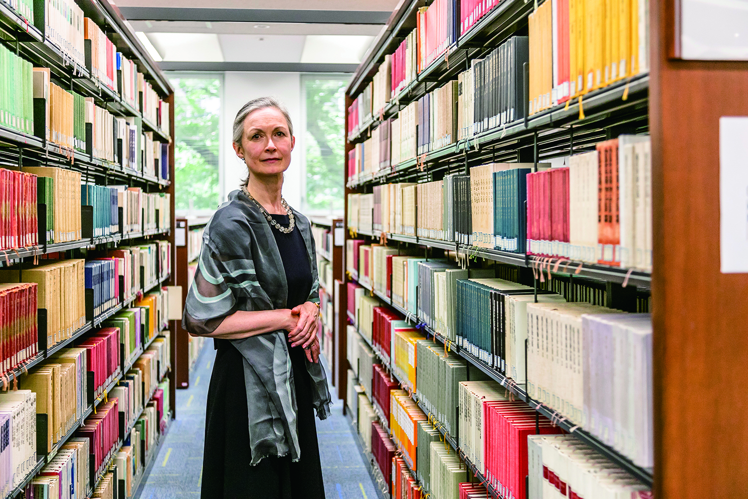 対話を育み、思惑を深める、人が主役の大学図書館を目指して ｜ 国立